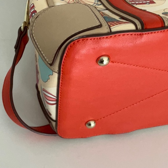 Handbag - Picture 5 of 8